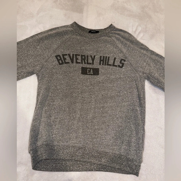 Forever 21 Tops - "Forever 21 Gray Long Sleeve with 'Beverly Hills' Graphic - Size Small"